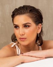 Cargar imagen en el visor de la galería, Remi Earrings
