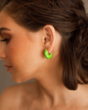 Cargar imagen en el visor de la galería, Electro Earrings
