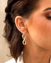 Cargar imagen en el visor de la galería, Astra Two-Tone Earrings
