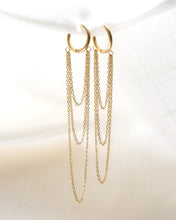 Cargar imagen en el visor de la galería, Harper Chain Earrings
