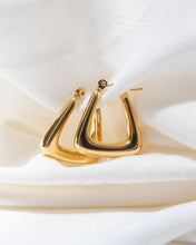 Cargar imagen en el visor de la galería, Mila Earrings
