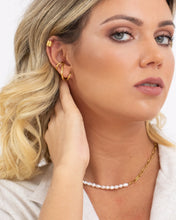 Cargar imagen en el visor de la galería, Hailey Earrings
