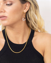 Cargar imagen en el visor de la galería, Marble Drop Earrings
