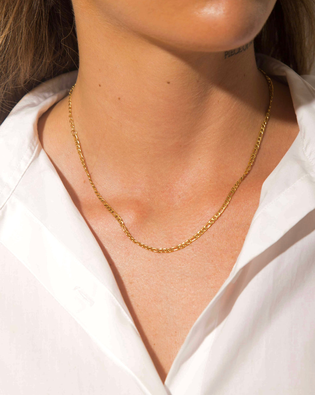 Figaro Chocker