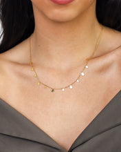 Cargar imagen en el visor de la galería, Raindrop Chocker
