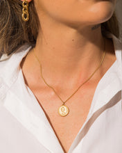 Cargar imagen en el visor de la galería, Coin Necklace
