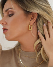 Cargar imagen en el visor de la galería, Square Hoops
