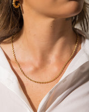 Cargar imagen en el visor de la galería, Twisted Necklace
