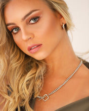 Cargar imagen en el visor de la galería, Square Toggle Chain Necklace
