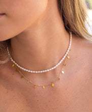Cargar imagen en el visor de la galería, Margot Pearl Necklace
