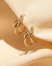 Cargar imagen en el visor de la galería, Mini Chloe Earrings
